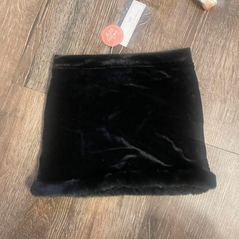 Black Mini Pencil Skirt for Cocktail Nights